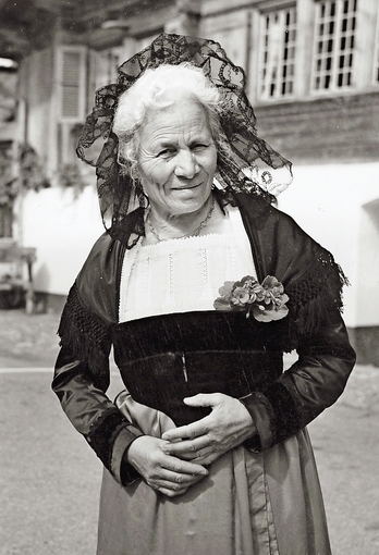 Swiss poetess Maria Lauber in traditional dress